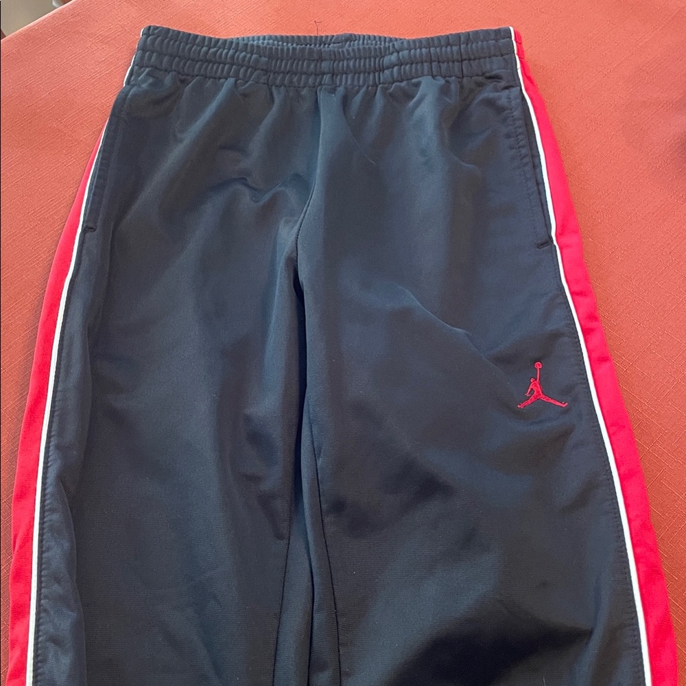 Jordan boys joggers - size small 8/10 - Picture 5 of 16